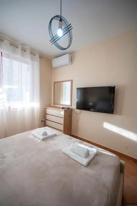 City Center Apartment With Balcony Durrës