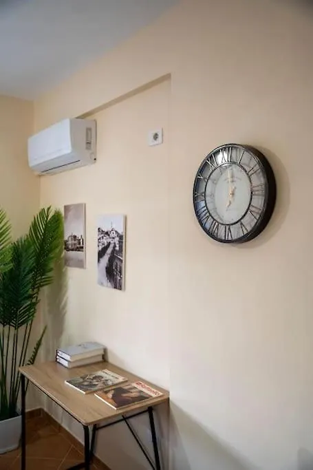 City Center Apartment With Balcony Durrës
