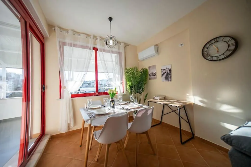 City Center Apartment With Balcony Durrës